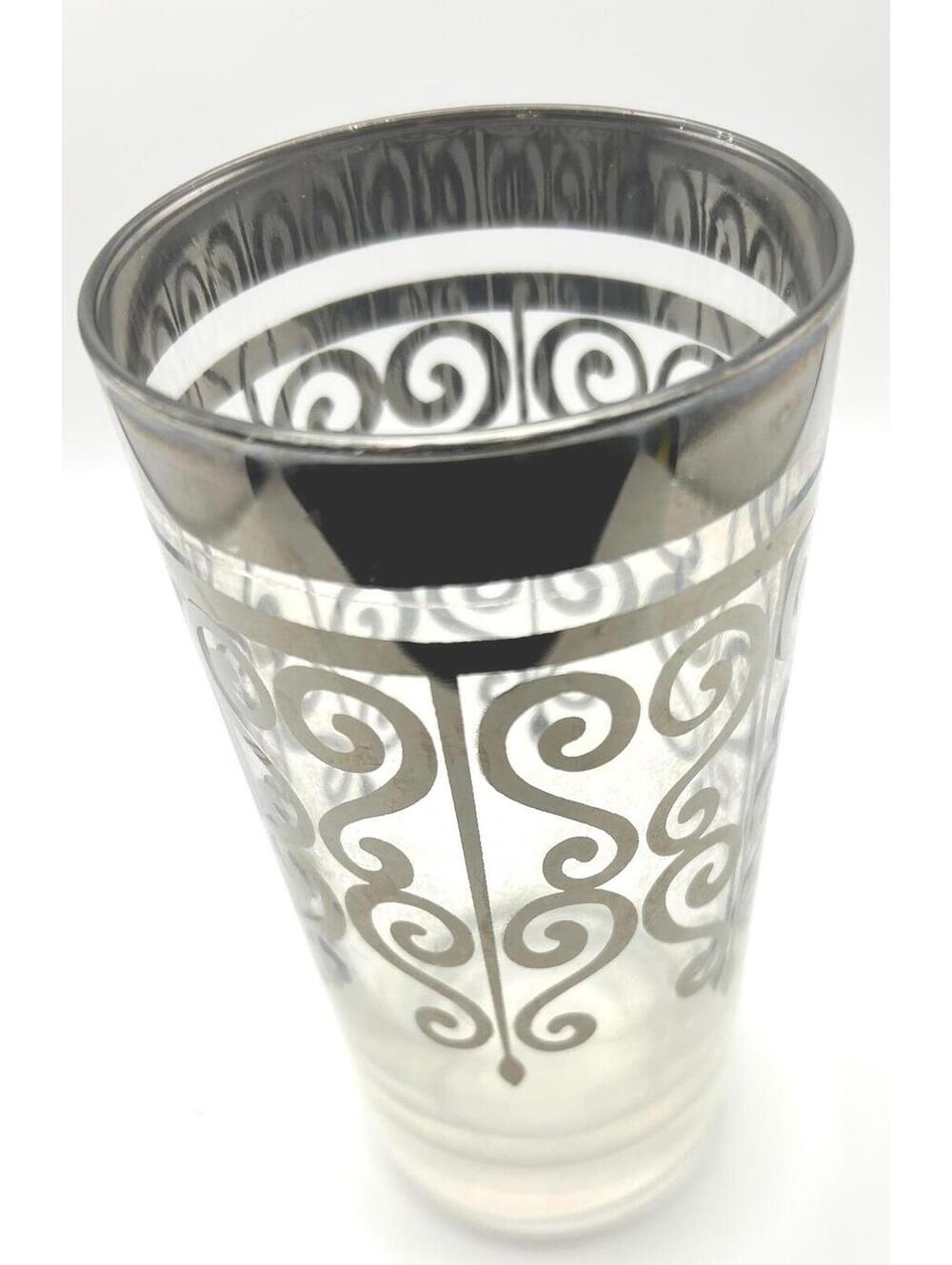 Dorothy Thorpe Platinum Band Scroll Cocktail Glass - Picture 4 of 9